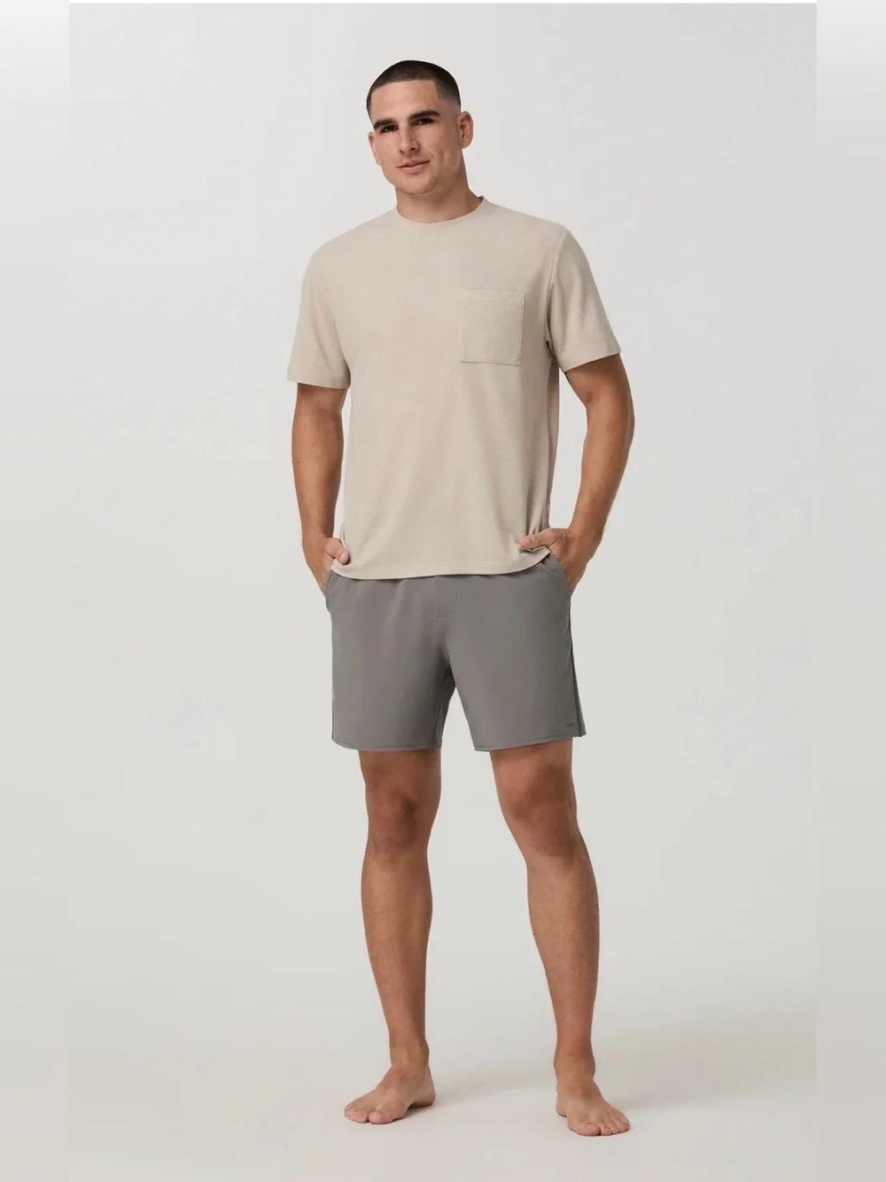 Vuori Men’s “Banks Resort” Short 7” Inseam w/ Brief Mesh Liner (M)